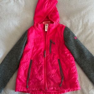 REI Partial Puffer jacket in Cranberry Girls size XXS